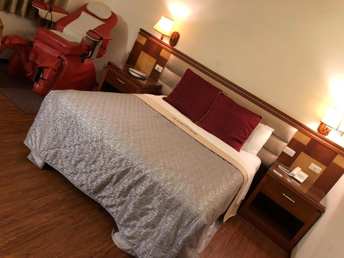England Business Motel Yilan Dış mekan fotoğraf